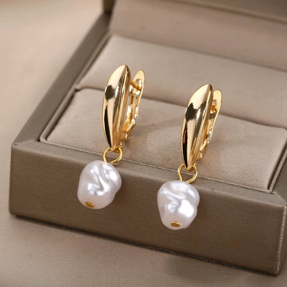 Circle Earrings for Women Vintage Punk Baroque Pearl Earrings Stainless Steel Ear Clip Women Jewelry Imitation Pearl Gift Mujer